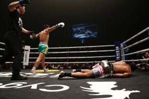 Бей Ноа - Тапруван. Бой реванш киокушиновца на RISE World Series 2019